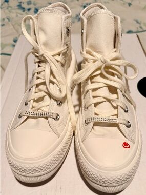 Chuck Taylor Converse Canvas High-Top Sneakers in Off-White with Y2K Heart